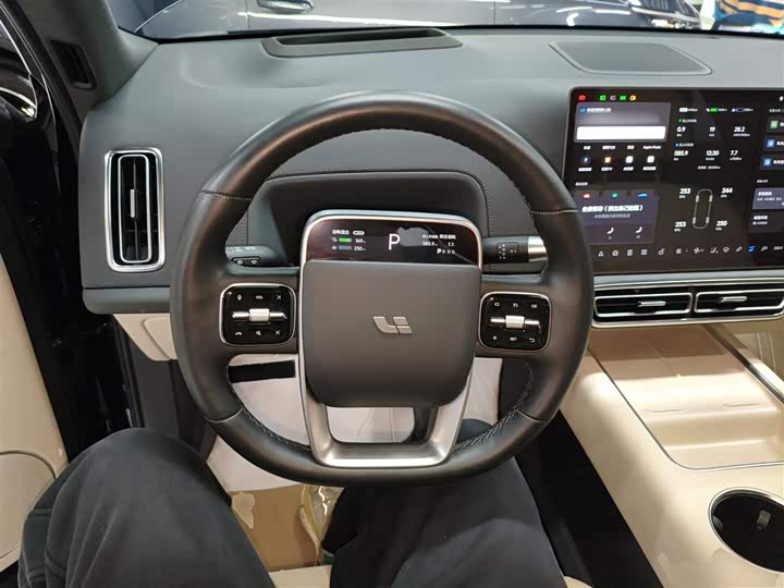 Фото 11 - LiXiang L9