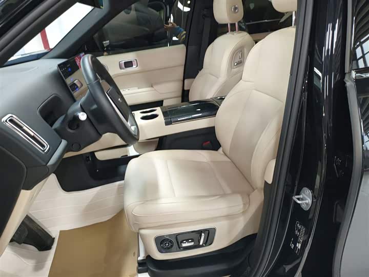 Фото 15 - LiXiang L9