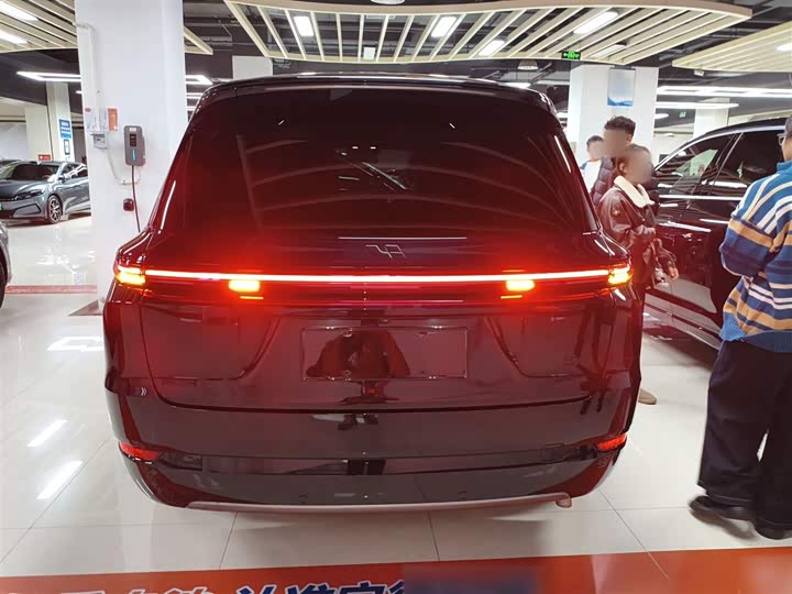 Фото 6 - LiXiang L9