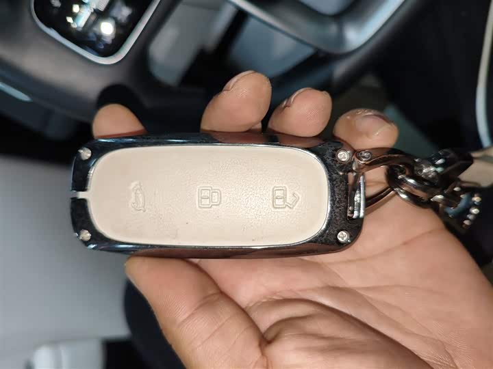 Фото 9 - LiXiang L9