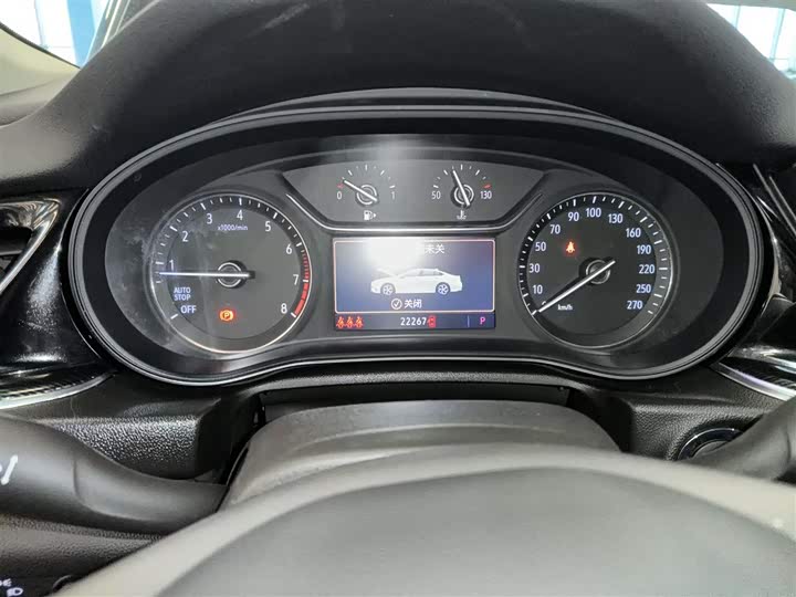 Фото 12 - Buick Regal