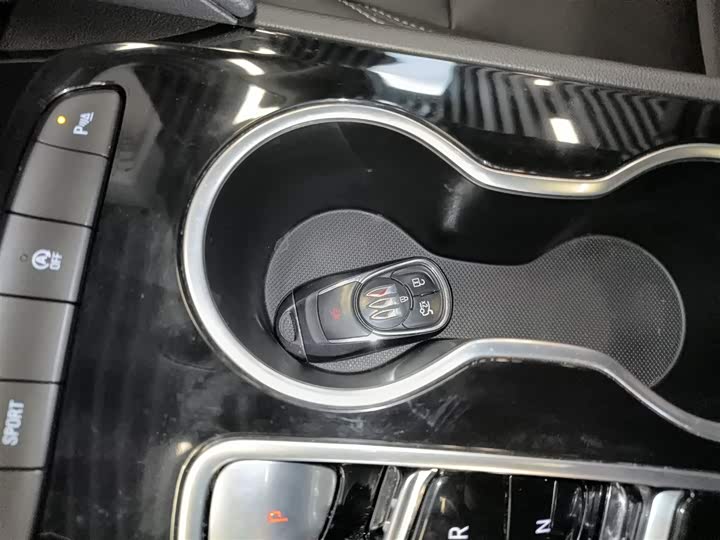 Фото 9 - Buick Regal