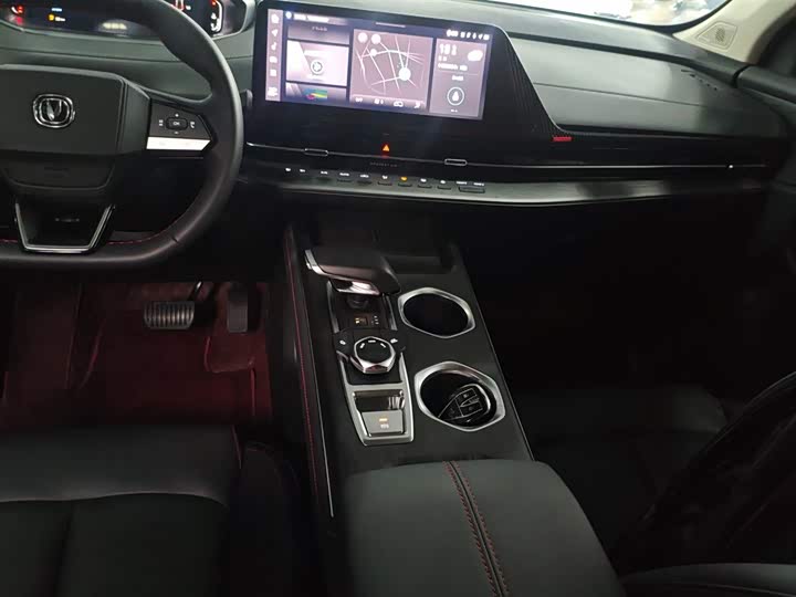 Фото 13 - Changan CS55 Plus