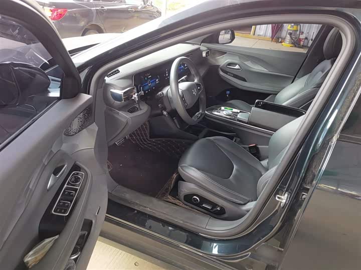 Фото 14 - BAIC Arcfox Alpha S