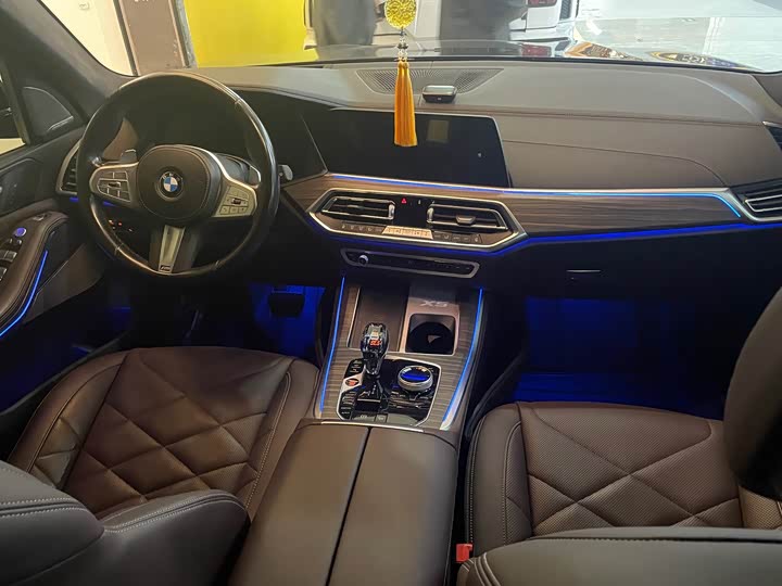 Фото 12 - BMW X5