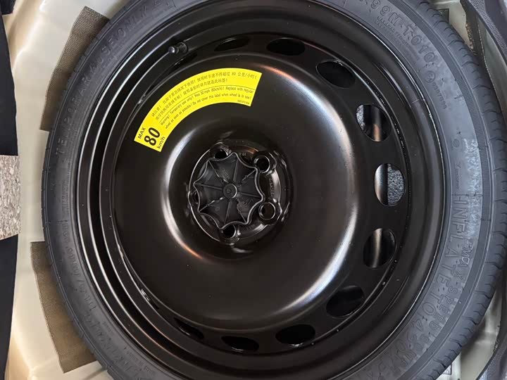 Фото 22 - Volkswagen T-Cross