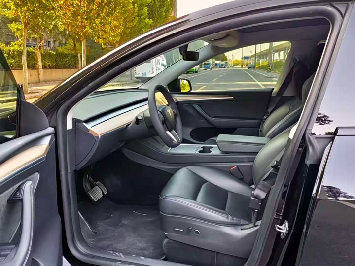 Фото 7 - Tesla Model Y