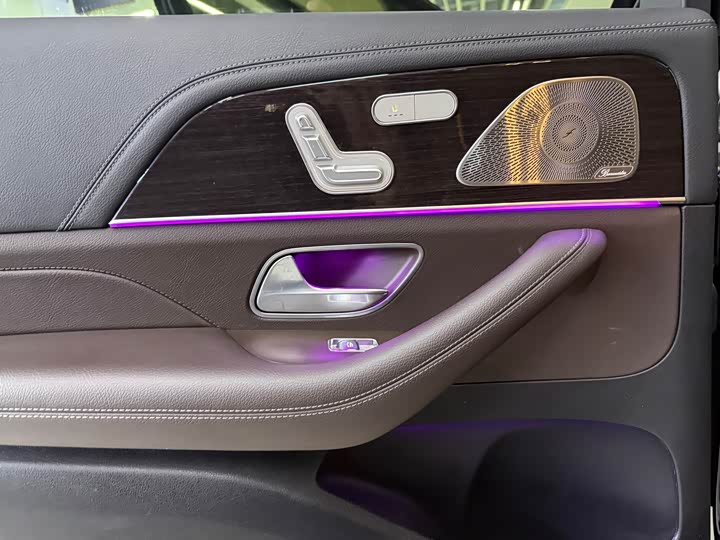 Фото 11 - Mercedes-Benz GLS-Class