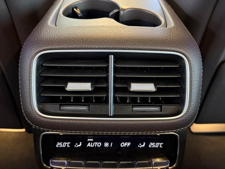 Фото 6 - Mercedes-Benz GLS-Class