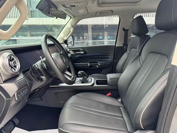 Фото 10 - Tank 300