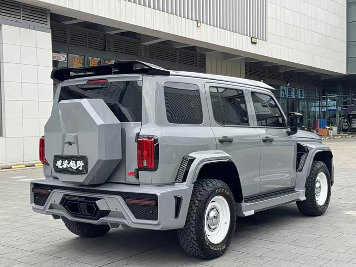 Фото 4 - Tank 300