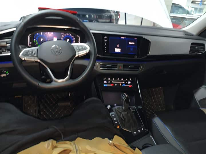 Фото 10 - Volkswagen Tayron GTE Hybrid