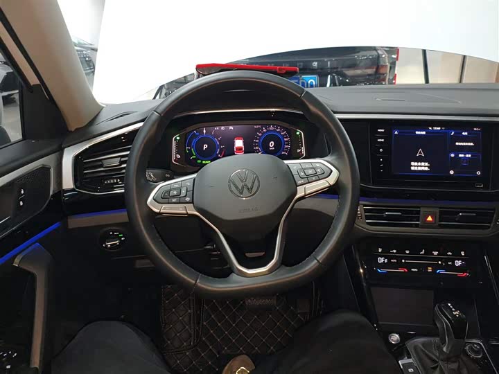 Фото 11 - Volkswagen Tayron GTE Hybrid