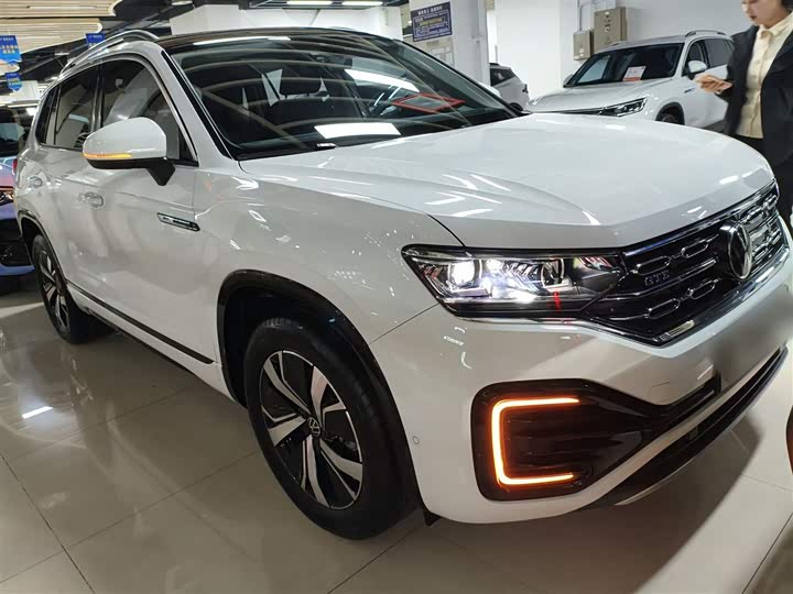 Фото 4 - Volkswagen Tayron GTE Hybrid