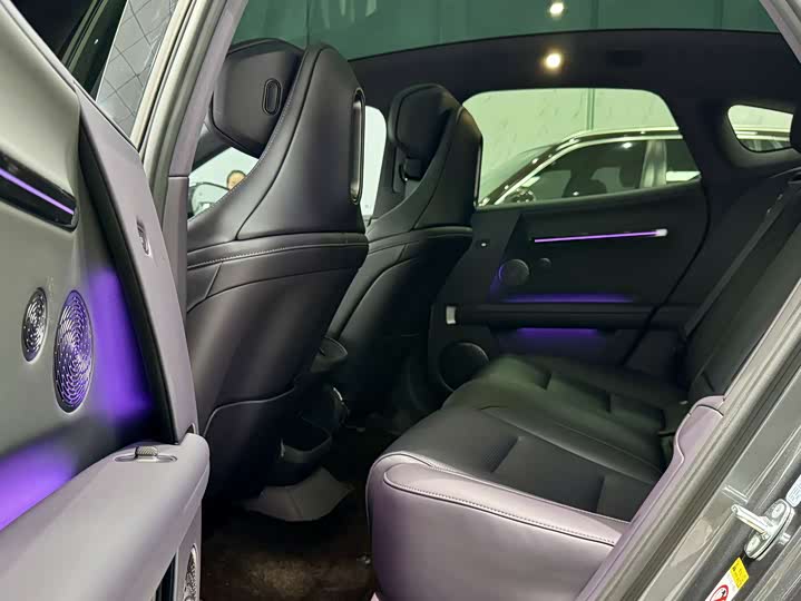 Фото 7 - Avatr 06