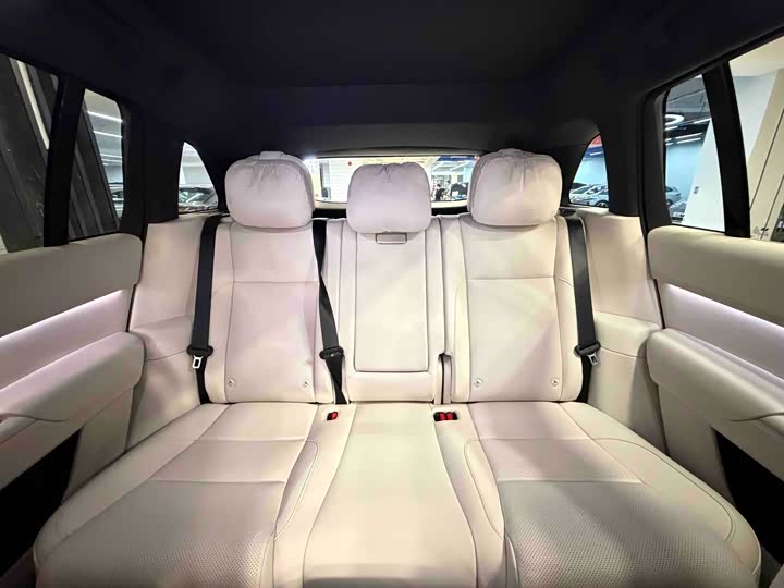 Фото 14 - LiXiang L7