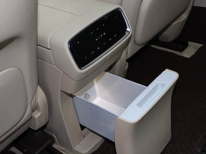 Фото 18 - Aito M9