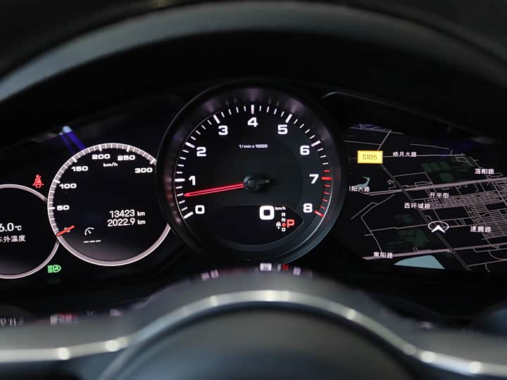 Фото 11 - Porsche Cayenne