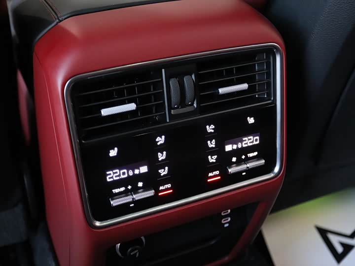 Фото 17 - Porsche Cayenne