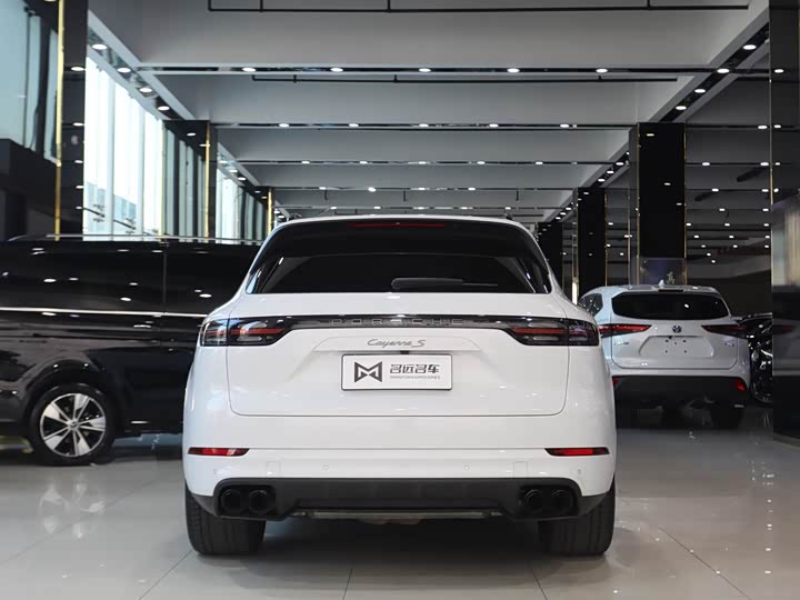 Фото 19 - Porsche Cayenne