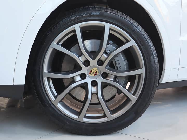 Фото 5 - Porsche Cayenne