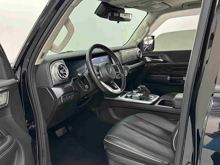 Фото 5 - Tank 300