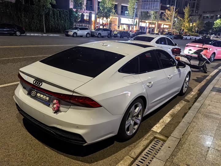 Фото 4 - Audi A7