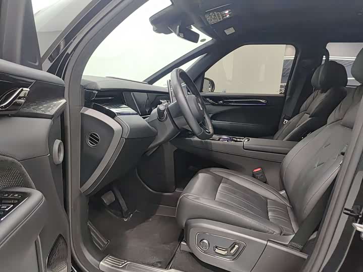 Фото 7 - Zeekr 009