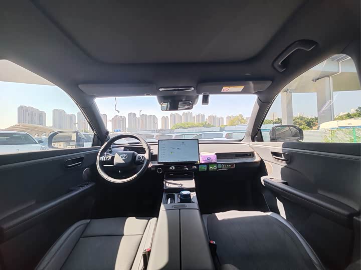 Фото 12 - Toyota bZ3X