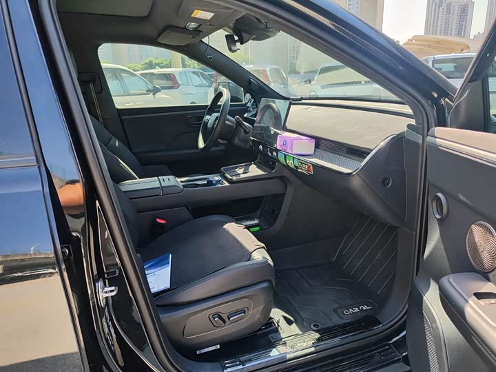 Фото 15 - Toyota bZ3X