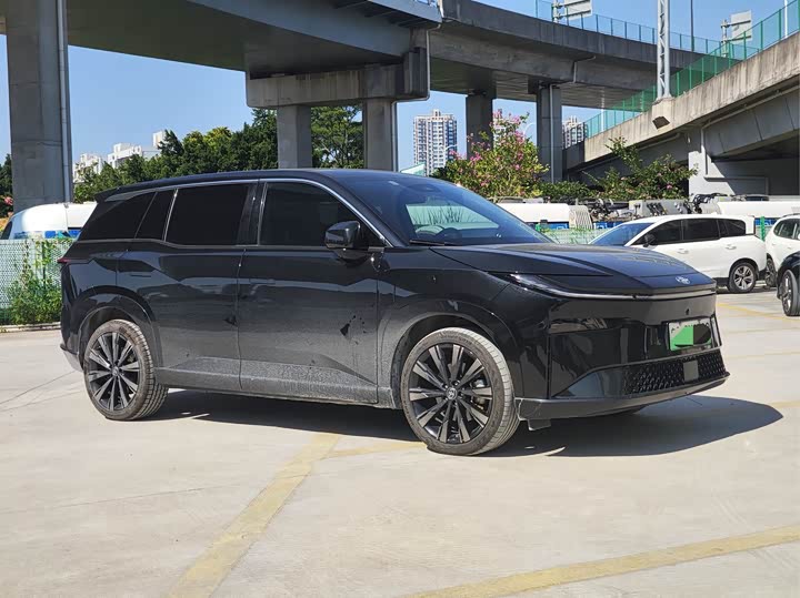 Фото 3 - Toyota bZ3X