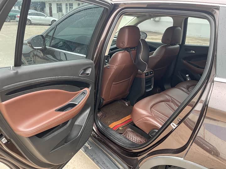 Фото 17 - Buick Envision Plus