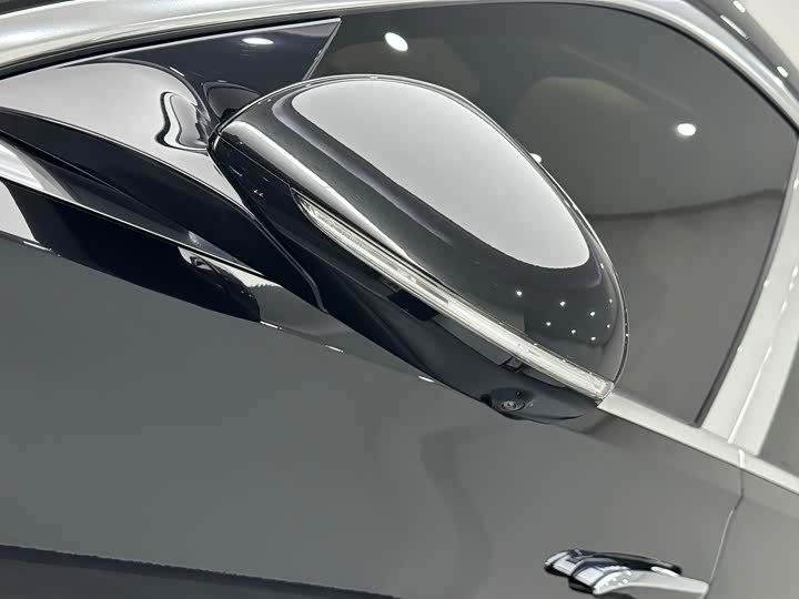 Фото 33 - Mercedes-Benz Maybach S-Class