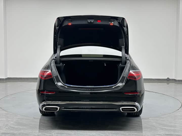 Фото 41 - Mercedes-Benz Maybach S-Class