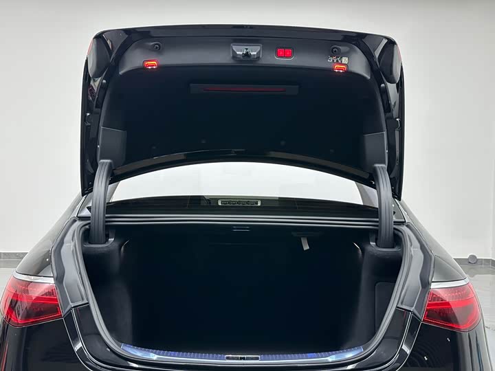 Фото 42 - Mercedes-Benz Maybach S-Class