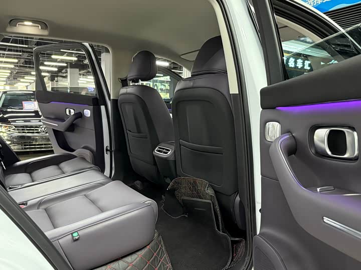 Фото 16 - Leapmotor C10