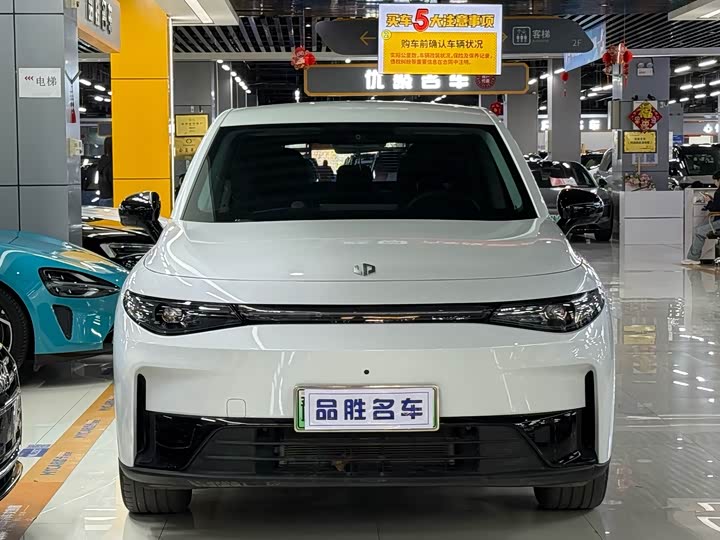 Фото 2 - Leapmotor C10