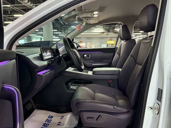 Фото 8 - Leapmotor C10