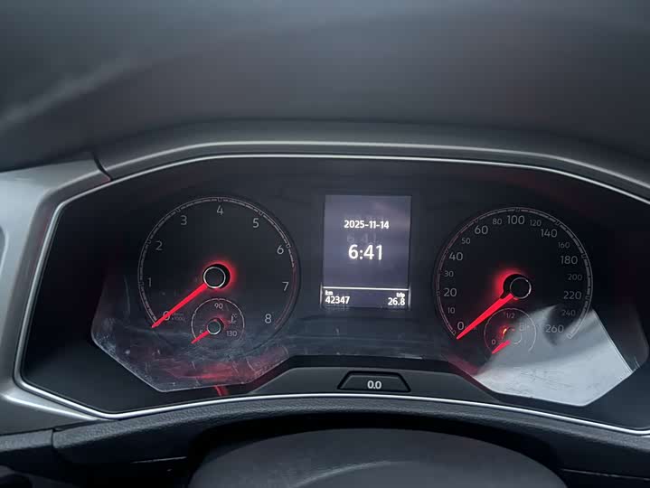 Фото 7 - Volkswagen T-Roc