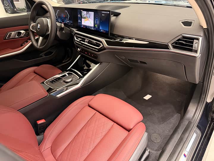 Фото 19 - BMW 3 Series