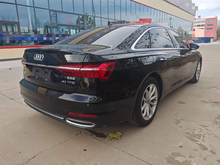 Фото 6 - Audi A6L