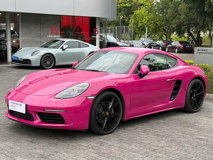 Фото 1 - Porsche 718