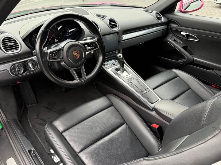 Фото 4 - Porsche 718