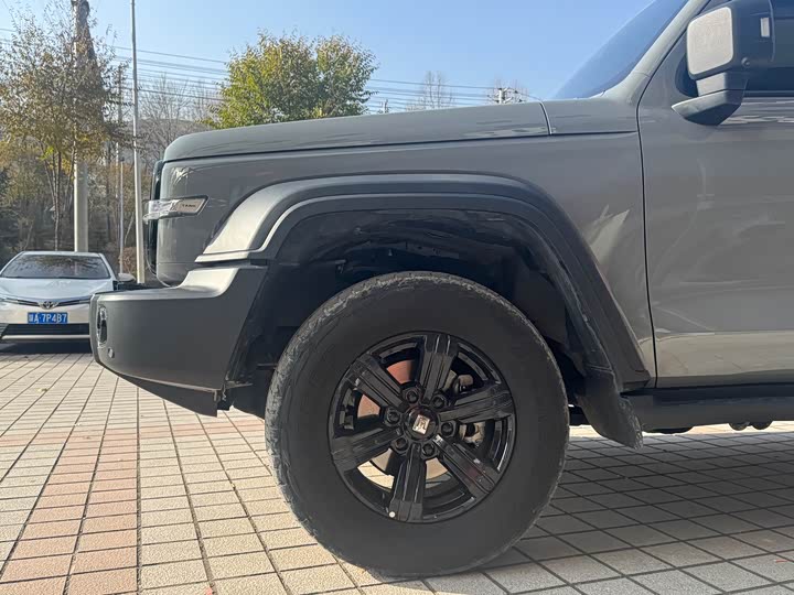 Фото 6 - Tank 300