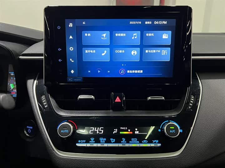 Фото 13 - Toyota Corolla