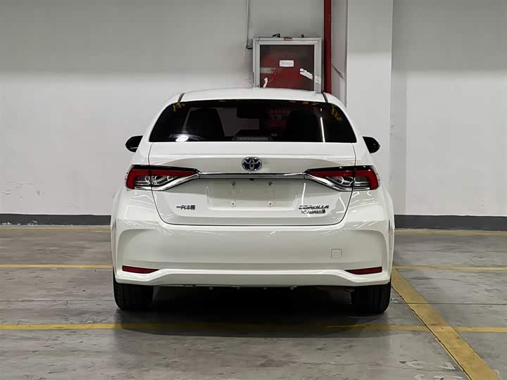 Фото 6 - Toyota Corolla