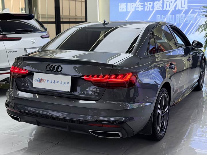 Фото 10 - Audi A4L