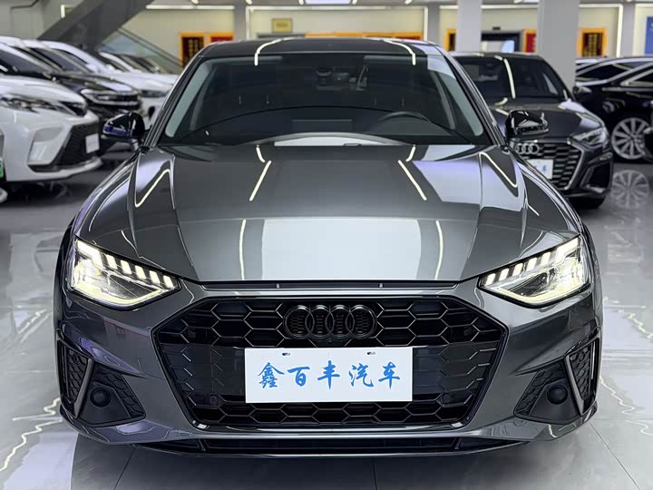 Фото 2 - Audi A4L