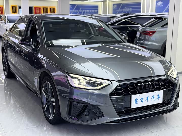 Фото 3 - Audi A4L