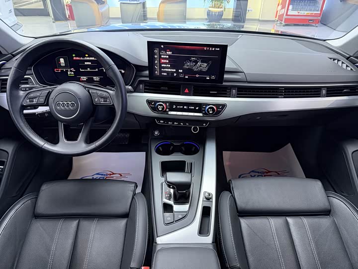 Фото 5 - Audi A4L